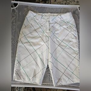 Nike Dri-Fit  Striped Bermuda Shorts Sz 6 White  Golf